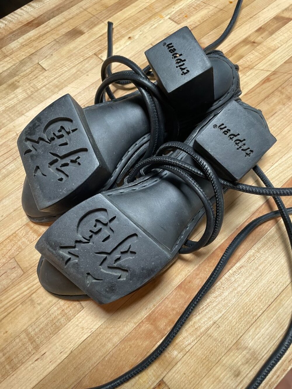 Ajar Sandal in Black Size 40 - Picture 4 of 4